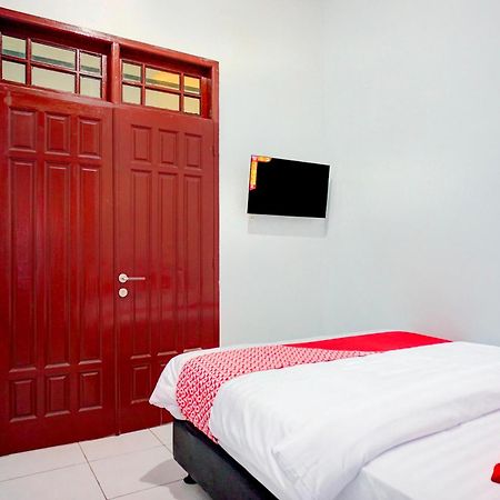 Hotel O Krakatau Near Universitas Muhammadiya Sumatra Utara Umsu Medan Exterior photo